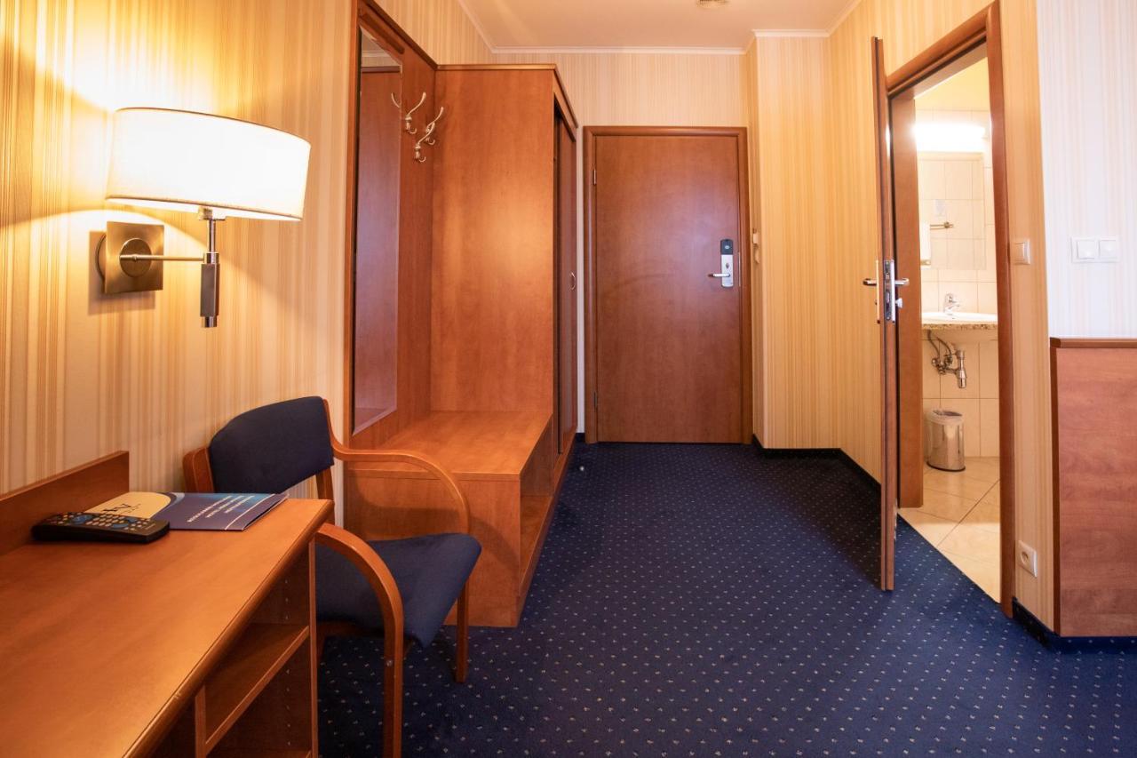 Business Hotel Vega Wrocław Exterior foto