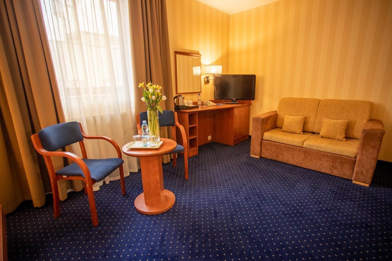 Business Hotel Vega Wrocław Exterior foto